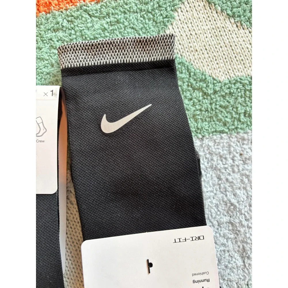 Nike Spark Cushioned Crew Running Socks Mens 8-9.5 WMN 9.5-11 Black‎ Dri-FIT